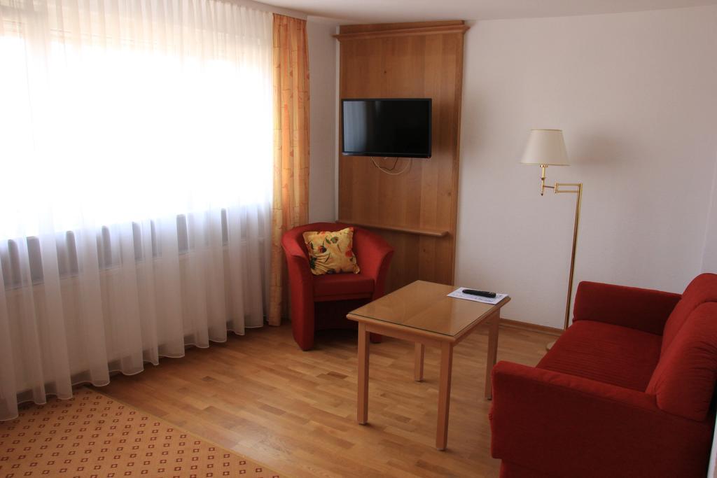 Hotel Am Schloss Darmstaedter Hof Бад-Гомбург-фор-дер-Гее Номер фото