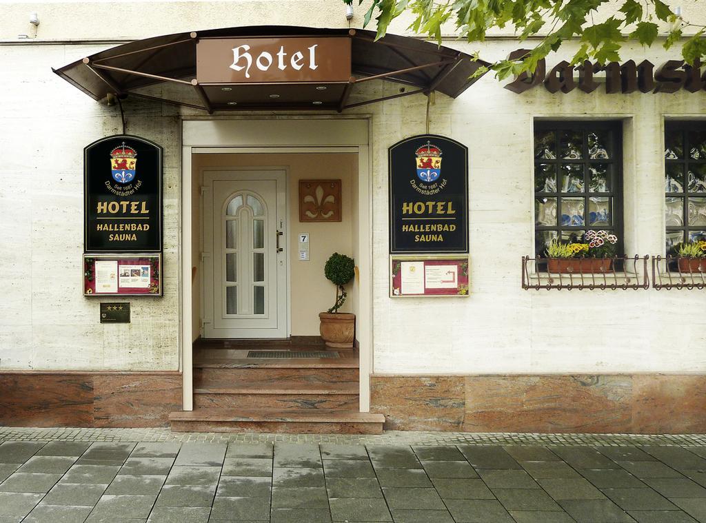 Hotel Am Schloss Darmstaedter Hof Бад-Гомбург-фор-дер-Гее Екстер'єр фото